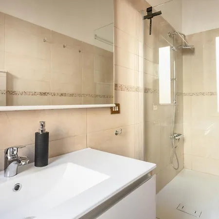 Apartment27 Apartman *